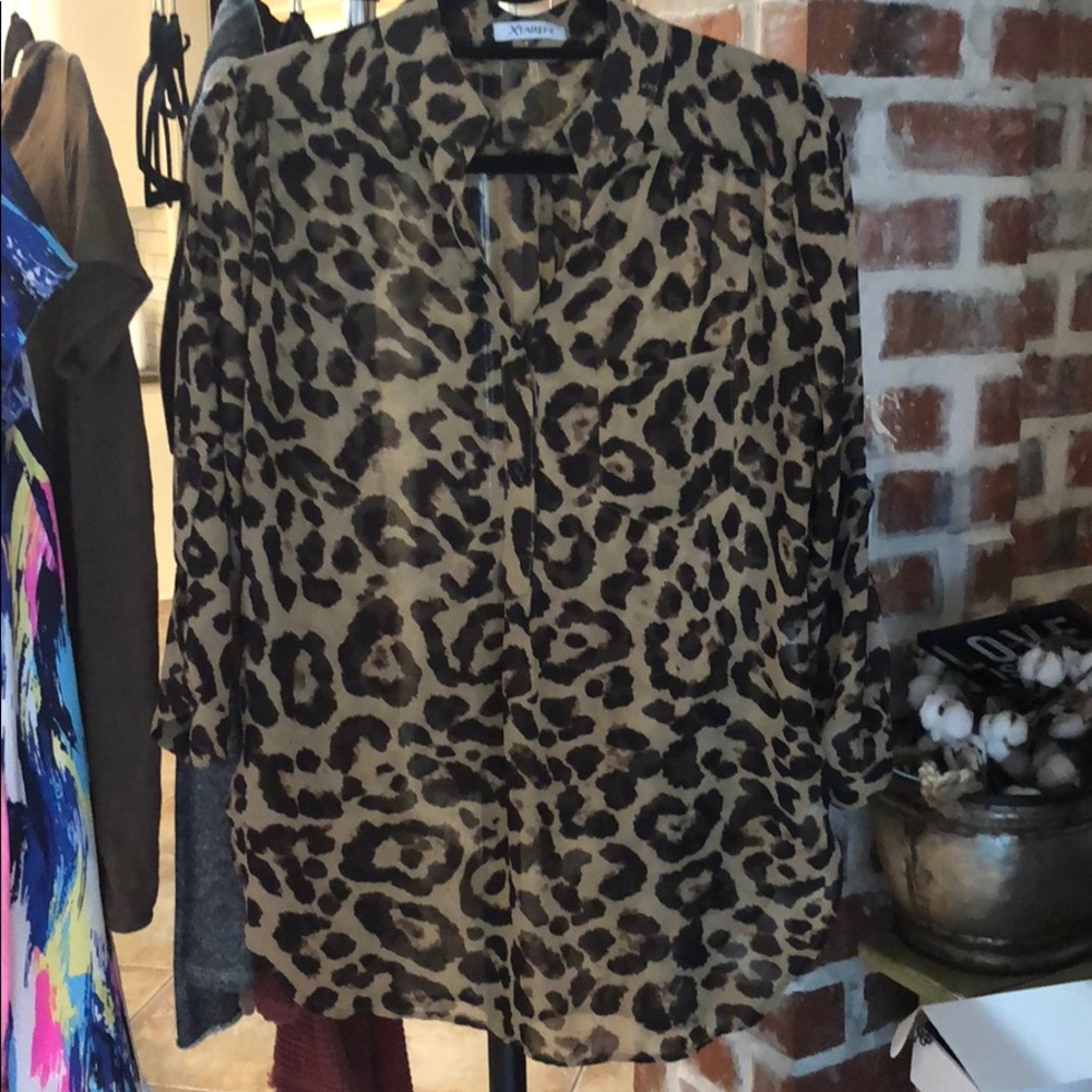 Cheetah top